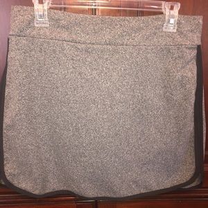 Gray and black Zelos tennis skirt